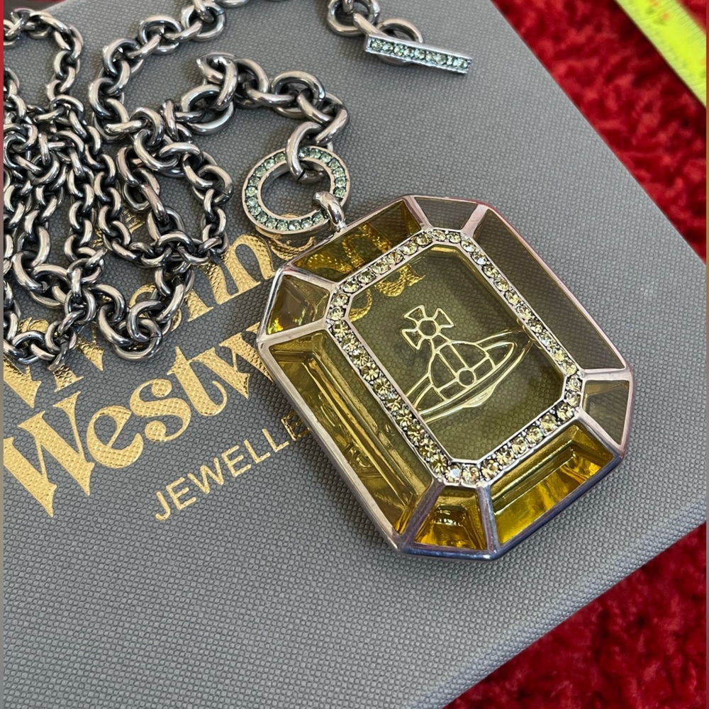 Vivienne Westwood VINTAGE BRAND NEW AW2011 Necklace Olive Green/Silver/Swarovski - Picture 3 of 11